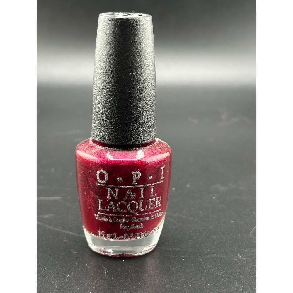OPI Nail Lacquer Women 15mL Cute Little Vixen Red Good Shimmer Metallic HL E07